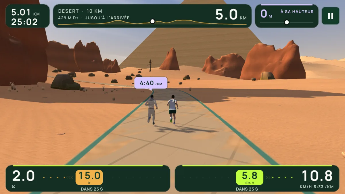 Écran de course de Runkyz dans Desert : la pente passe de 2 % à 15 % dans 25 secondes, et la vitesse de 5,8 à 10,8 km/h.